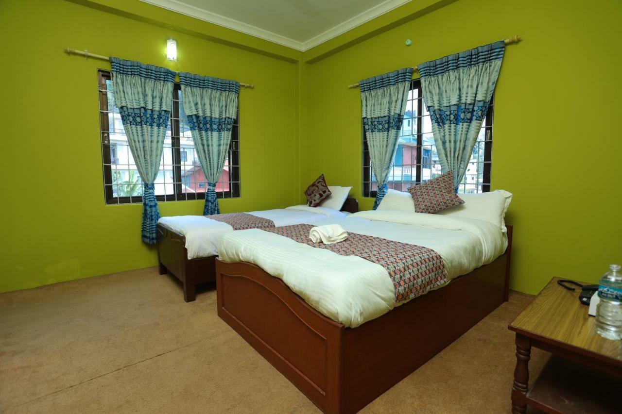 Hotel Blue Magnet Pokhara Eksteriør bilde