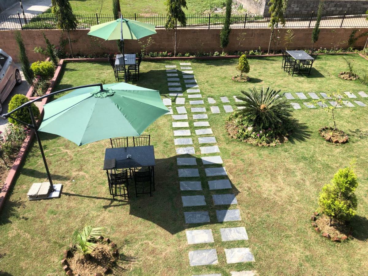 Hotel Blue Magnet Pokhara Eksteriør bilde