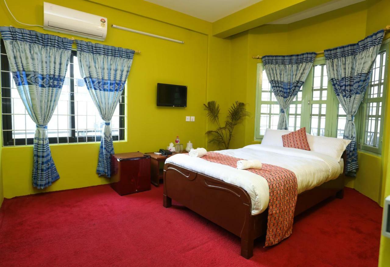 Hotel Blue Magnet Pokhara Eksteriør bilde