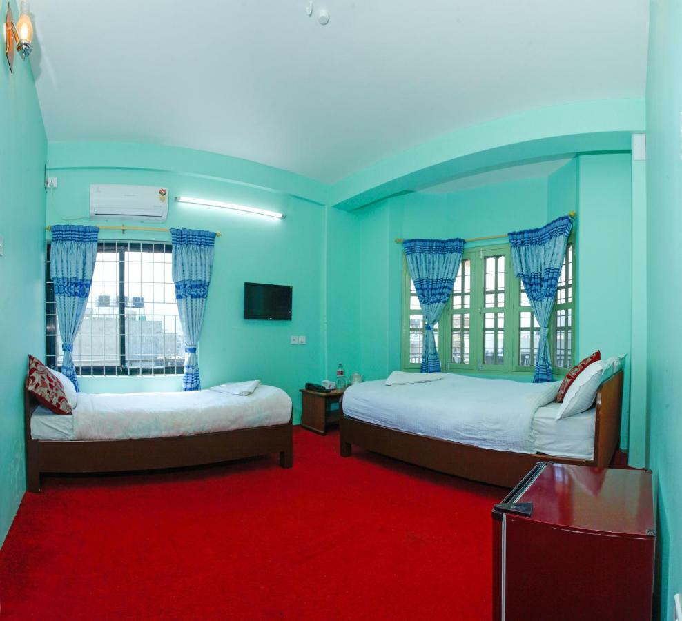 Hotel Blue Magnet Pokhara Eksteriør bilde
