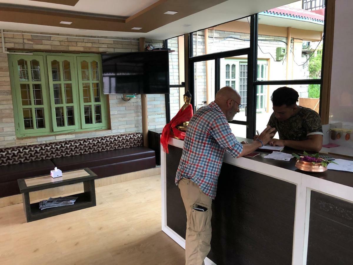Hotel Blue Magnet Pokhara Eksteriør bilde
